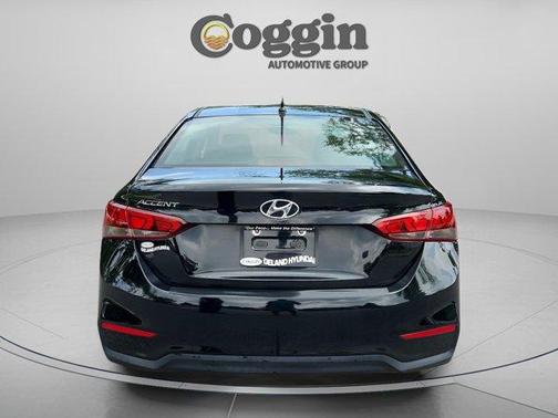 Absolute Black 2021 Hyundai Accent SE