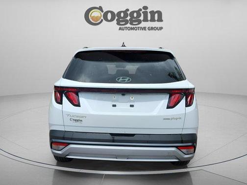Pearl 2026 Hyundai TUCSON Plug-In Hybrid SEL