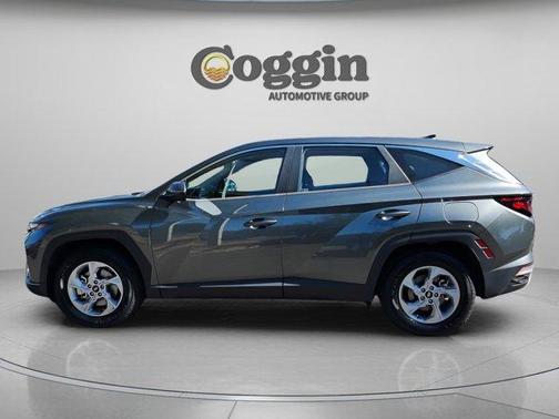 2022 Hyundai TUCSON SE