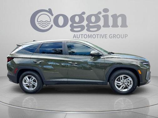Green 2026 Hyundai TUCSON SE