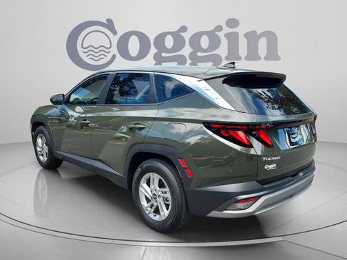Green 2026 Hyundai TUCSON SE