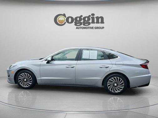 Silver 2023 Hyundai SONATA Hybrid SEL