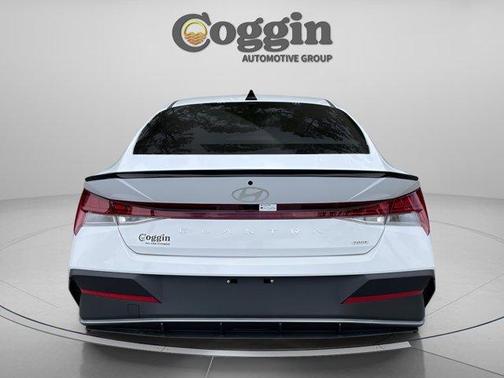 2025 Hyundai ELANTRA HEV SEL Sport