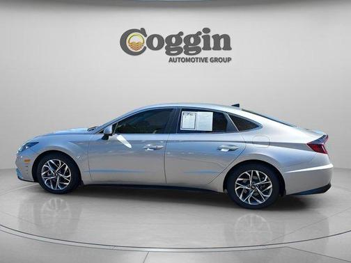 2021 Hyundai SONATA SEL