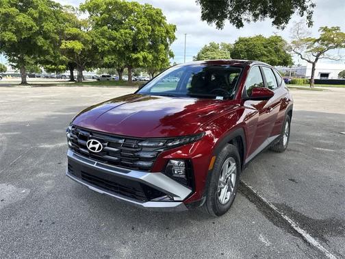 2026 Hyundai TUCSON SE