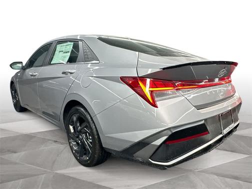 2026 Hyundai ELANTRA SEL