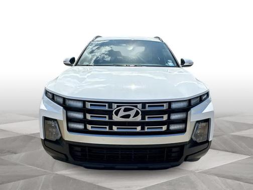 White 2025 Hyundai SANTA CRUZ SEL