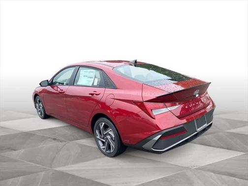 2025 Hyundai ELANTRA HEV SEL Sport