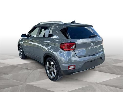2022 Hyundai VENUE SEL