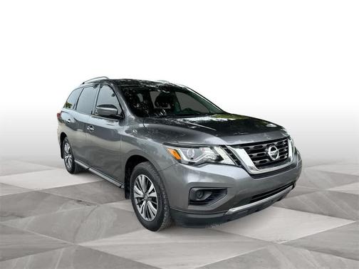 2020 Nissan Pathfinder S