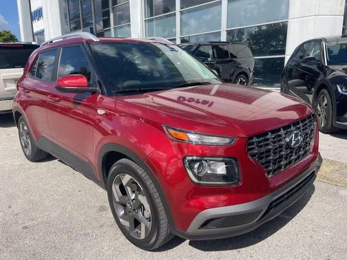 2024 Hyundai VENUE SEL