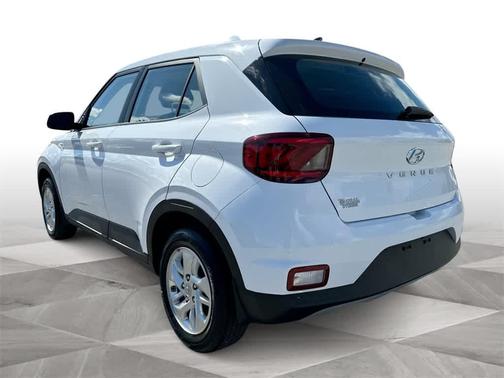 2022 Hyundai VENUE SE
