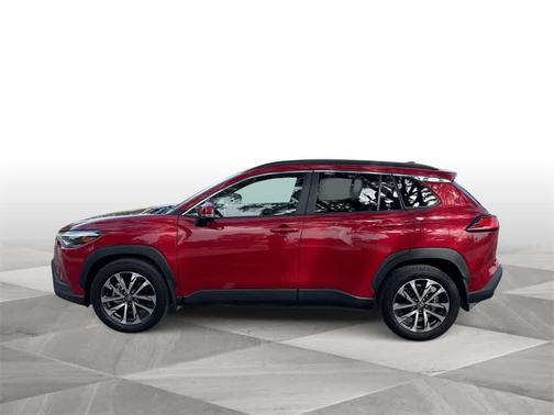 2023 Toyota Corolla Cross XLE