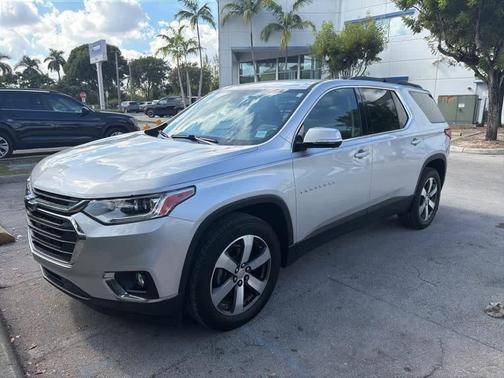 2020 Chevrolet Traverse LT Leather