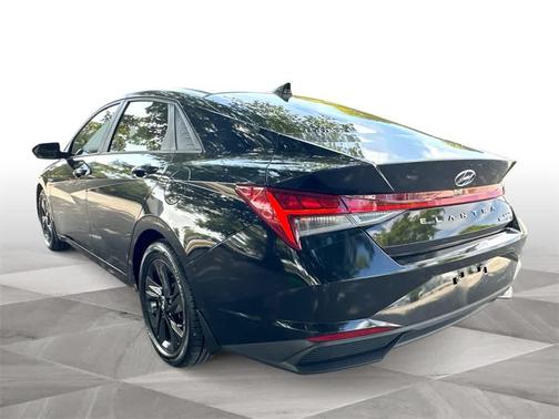 2023 Hyundai ELANTRA HEV Blue