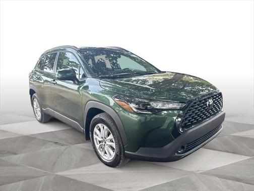 2024 Toyota Corolla Cross LE