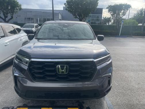 2023 Honda Pilot LX