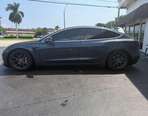 Gray 2020 Tesla Model 3 Standard Range Plus