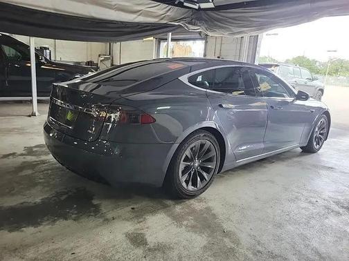 Gray 2018 Tesla Model S 75D
