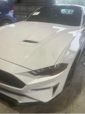 Oxford White 2022 Ford Mustang EcoBoost