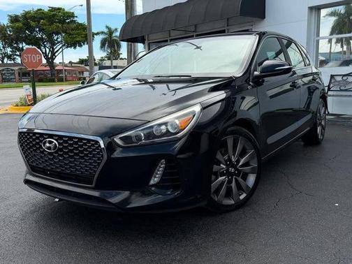 Black Noir Pearl 2018 Hyundai Elantra GT Sport