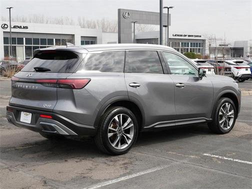 2022 INFINITI QX60 Luxe