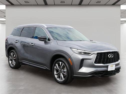 2022 INFINITI QX60 Luxe