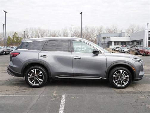 2022 INFINITI QX60 Luxe