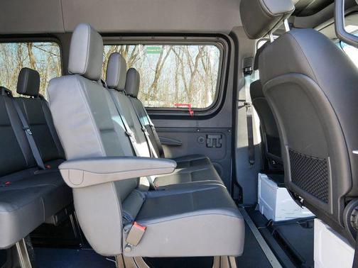 2025 Mercedes-Benz Sprinter 2500 Passenger 144 WB