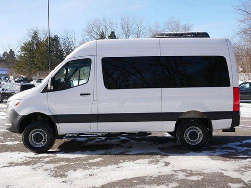 2025 Mercedes-Benz Sprinter 2500 Passenger 144 WB