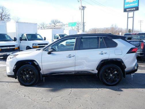 2024 Toyota RAV4 Hybrid SE