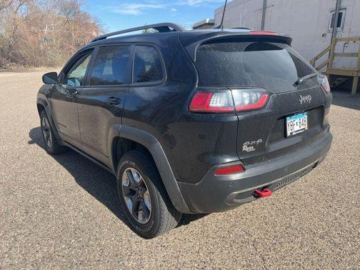 Diamond Black Crystal Pearlcoat 2019 Jeep Cherokee Trailhawk Elite