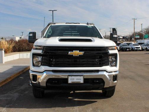 Summit White 2026 Chevrolet Silverado 3500 WT