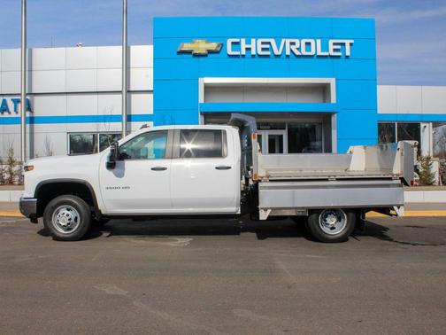 Summit White 2026 Chevrolet Silverado 3500 WT