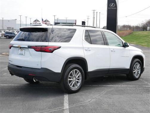 2022 Chevrolet Traverse LT Leather