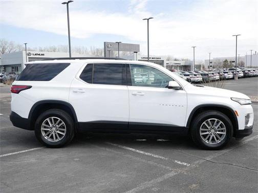 2022 Chevrolet Traverse LT Leather