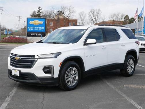 2022 Chevrolet Traverse LT Leather