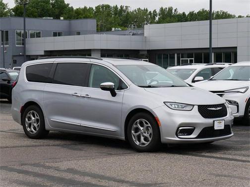 2023 Chrysler Pacifica Limited