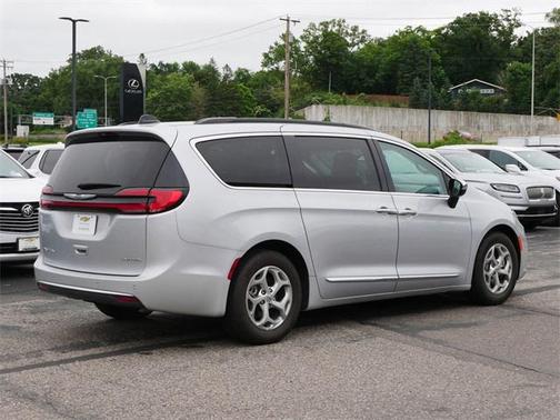 2023 Chrysler Pacifica Limited