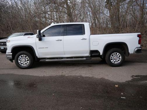 Summit White 2025 Chevrolet Silverado 2500 LTZ