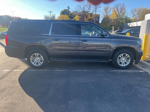 2016 Chevrolet Suburban LT