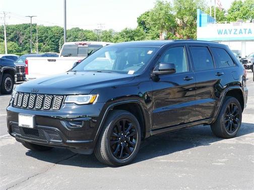 2022 Jeep Grand Cherokee Laredo