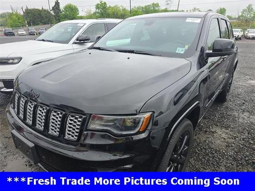 2022 Jeep Grand Cherokee Laredo