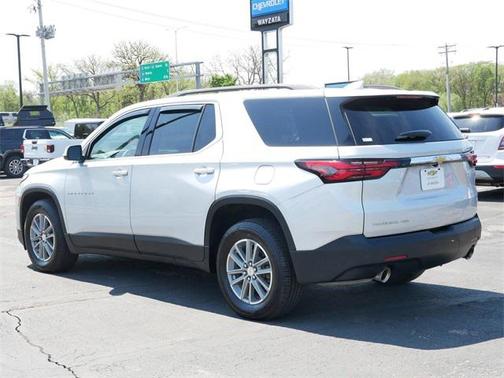 2022 Chevrolet Traverse LT Cloth