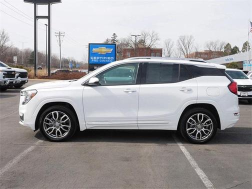 2023 GMC Terrain Denali