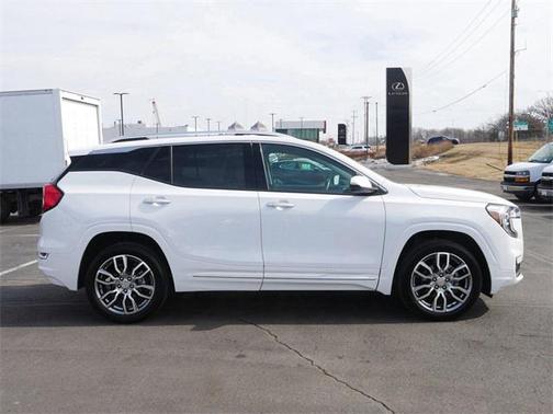 2023 GMC Terrain Denali