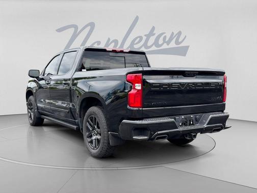 Black 2024 Chevrolet Silverado 1500 High Country