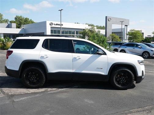 2023 GMC Acadia AWD AT4