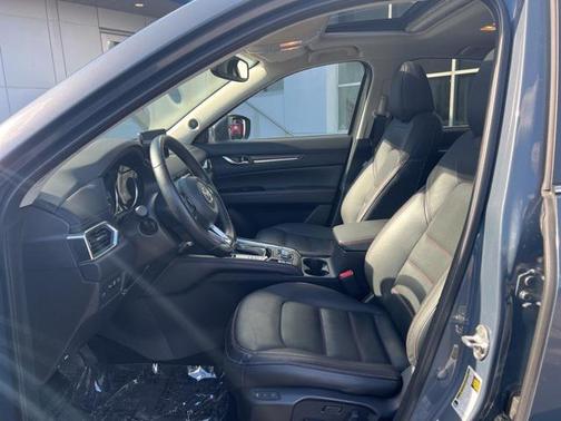 2024 Mazda CX-5 Carbon Edition