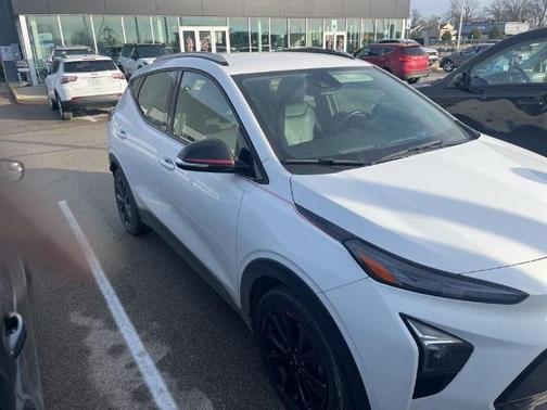 2023 Chevrolet Bolt EUV FWD LT